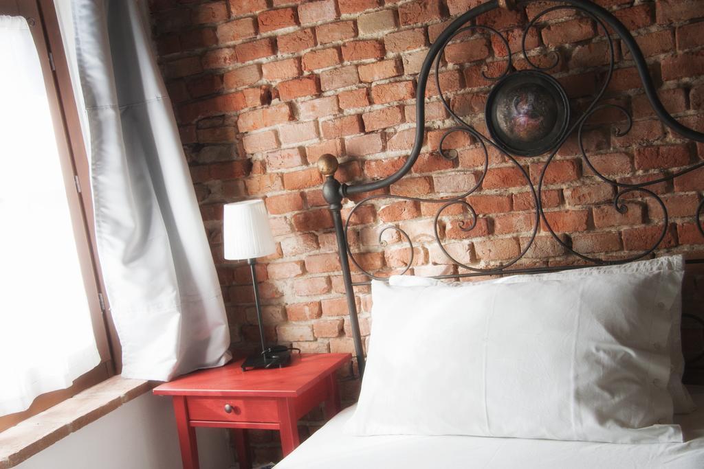 Bed and Breakfast Дом для отпуска На опушке San Damiano al Colle Экстерьер фото